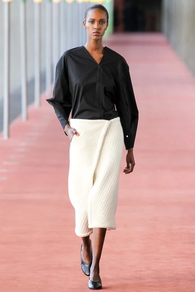 Look 33